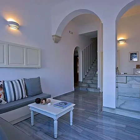 Oasis Parikia (Paros)