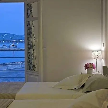 Oasis Parikia (Paros)